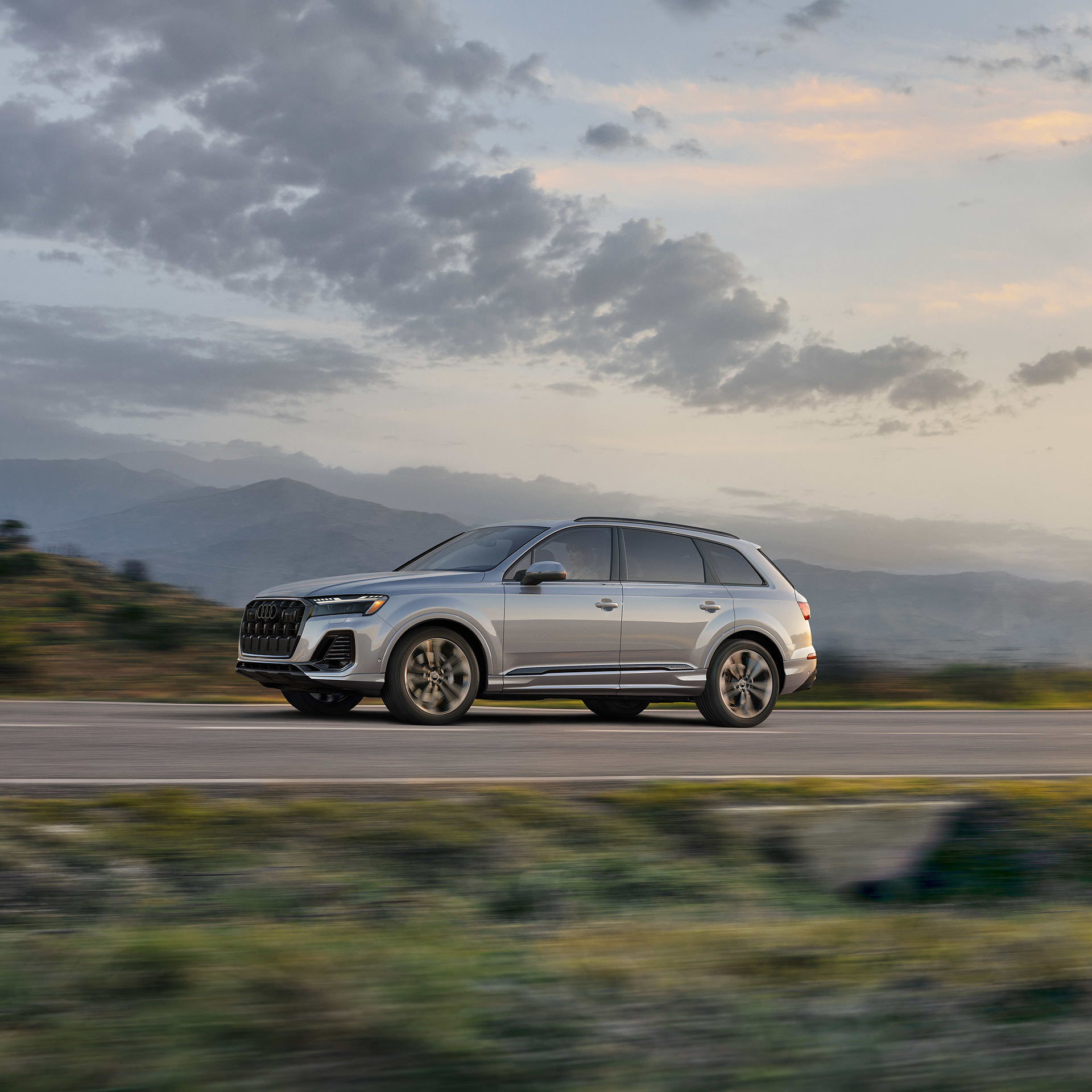 3/4 side view of the Audi Q8 e-tron.