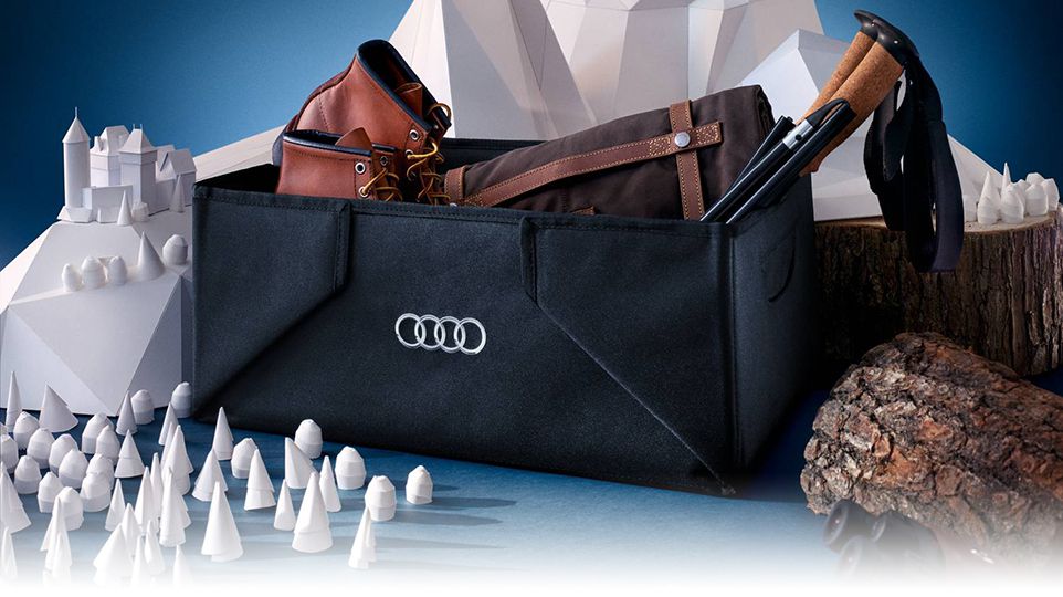 Démonstration de l'utilisation du coffre à bagages Audi.